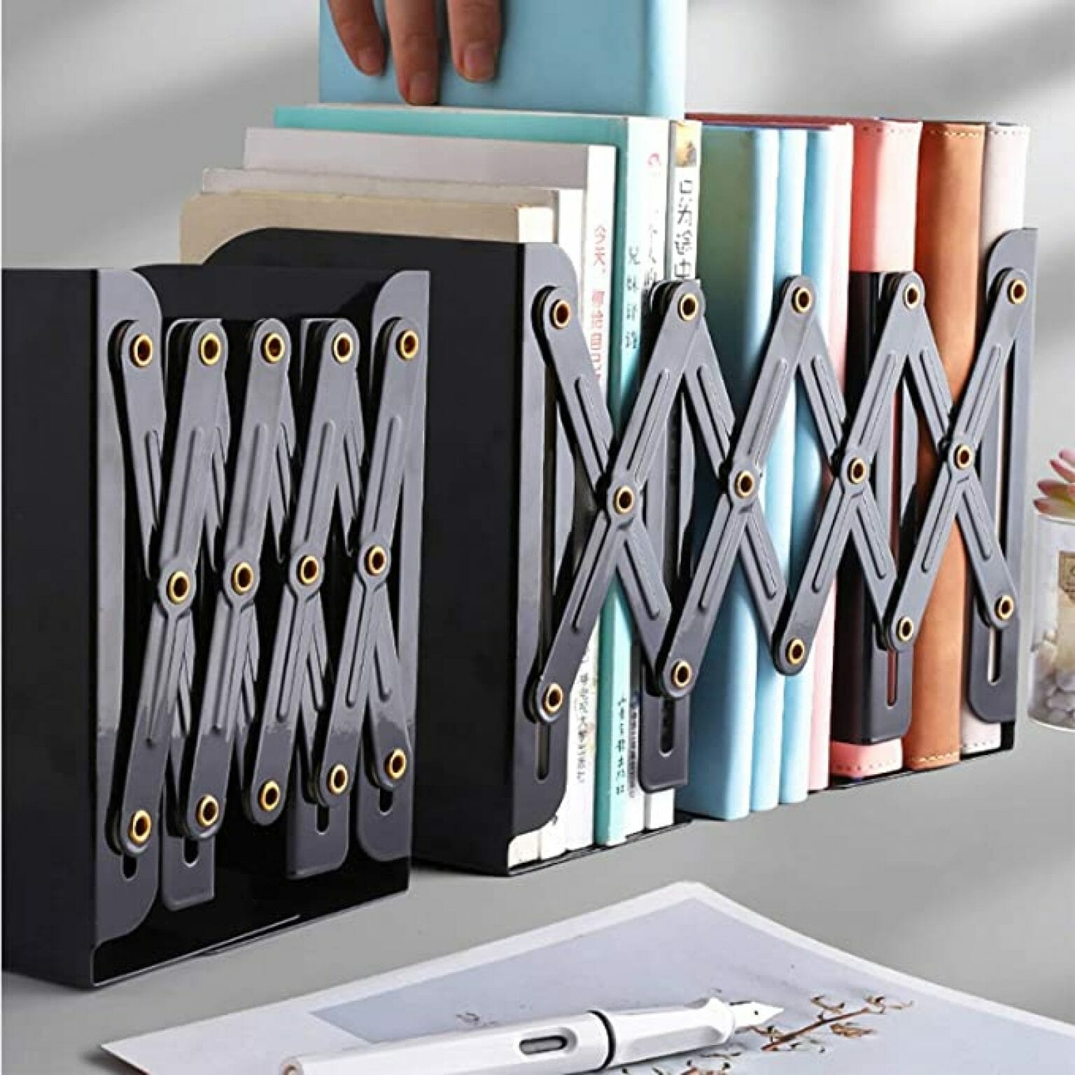25 Bookends To Organise Those Messy Bookshelves RD